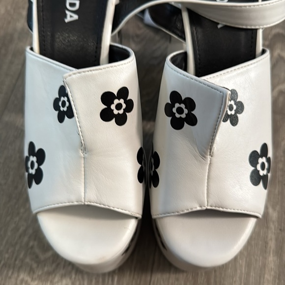 LAMODA Dancing Queen platform heels women’s sz 7 - Picture 14 of 14